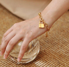 Load image into Gallery viewer, PADLOCK Gold Bracelet - MYDEWI